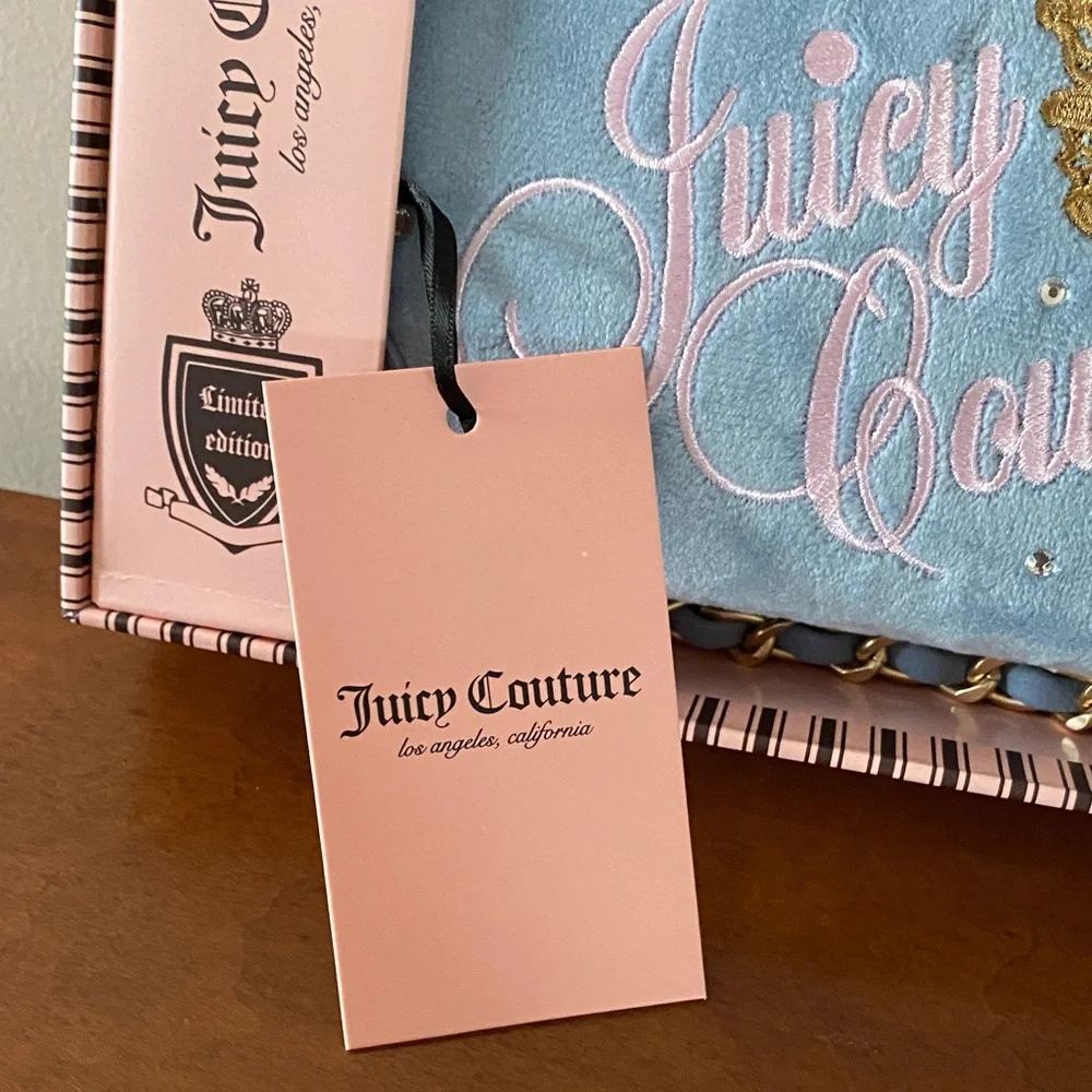 Juicy Couture light blue